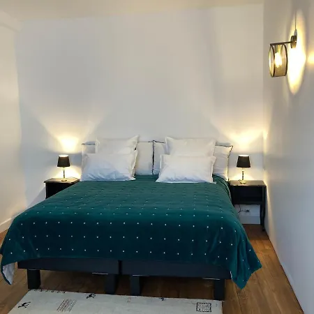 Panzió Un Petit Chateau 3*