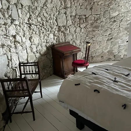 Un Petit Chateau 3* Lauzun