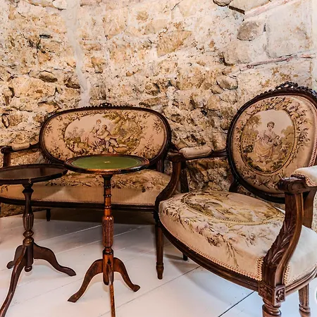 Nocleg ze śniadaniem Un Petit Chateau