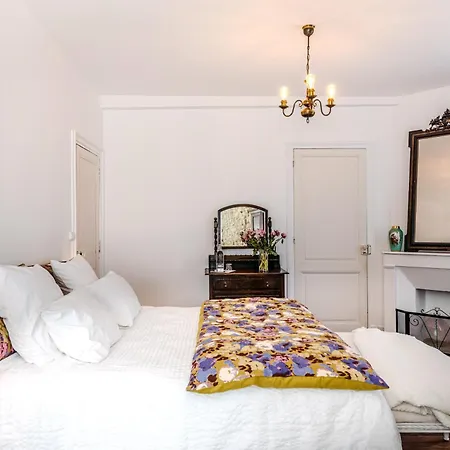 Couette-café Un Petit Château 3*