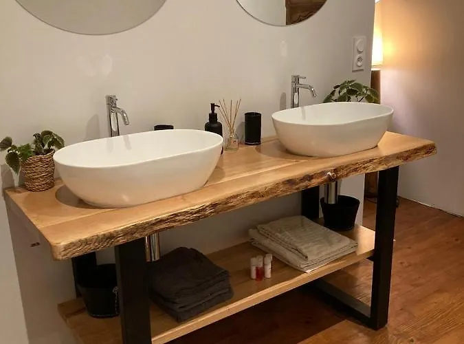 Un Petit Chateau 3* Lauzun