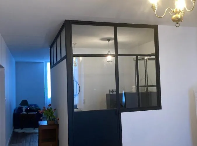 Un Petit Chateau Lauzun