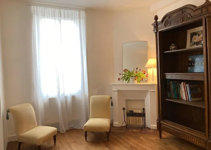 Bed & Breakfast Un Petit Chateau