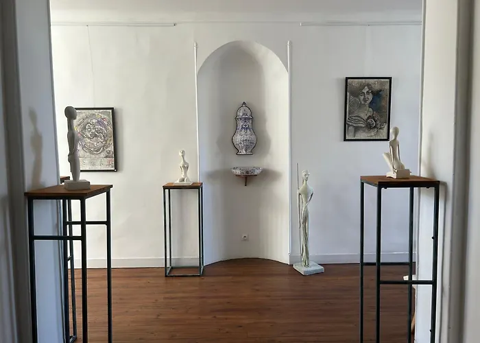 Un Petit Chateau Bed & Breakfast Lauzun