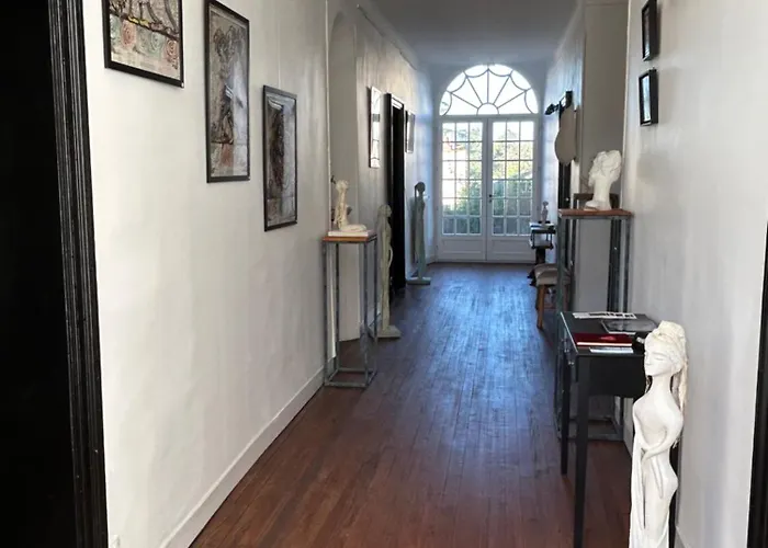 Bed & Breakfast Un Petit Chateau Lauzun