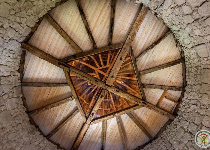 Un Petit Chateau 3* Lauzun